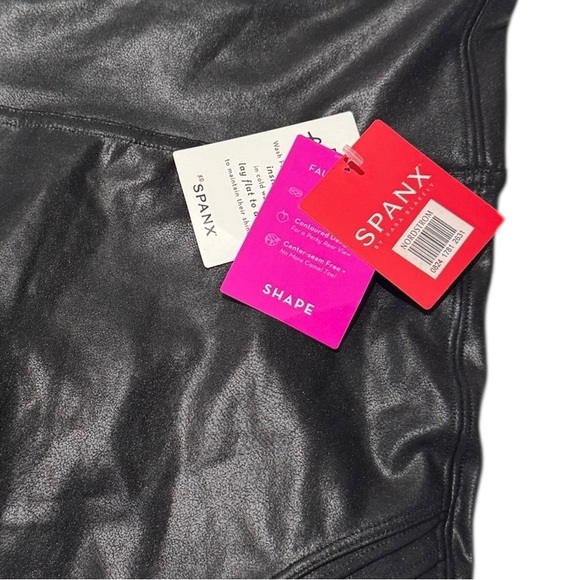 SPANX 
Moto Faux Leather  Shiny Leggings - Large Tummy Control - Picture 9 of 9